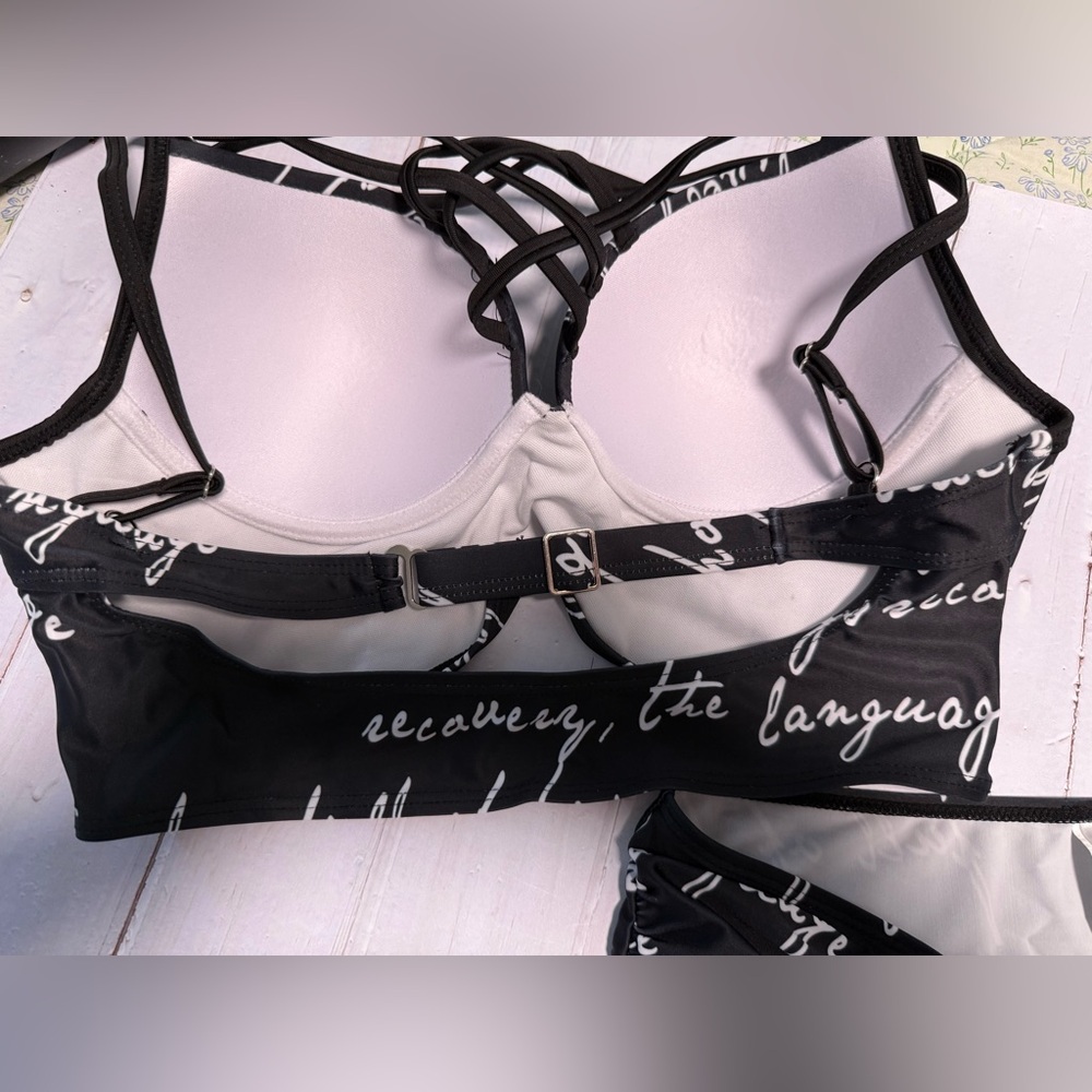 Stylish Black Bikini Set - Picture 5 of 7
